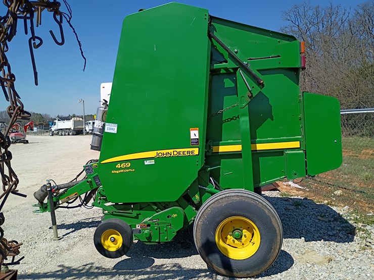 2014-john-deere-469-image-2
