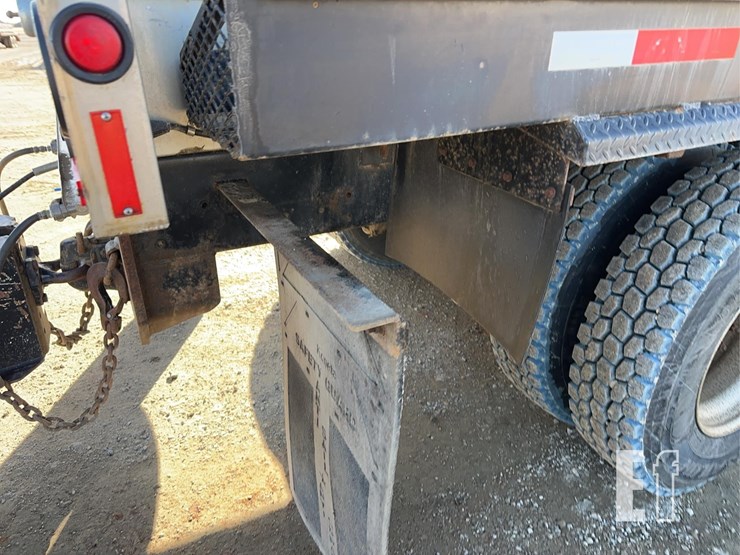 2002-kenworth-t800-image-9