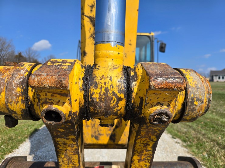 2013-komatsu-pc160-lc-image-26