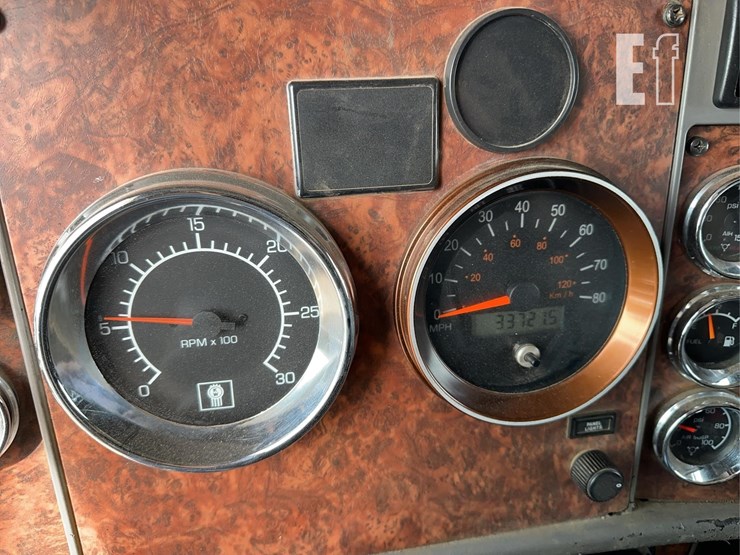 2005-kenworth-t800-image-62