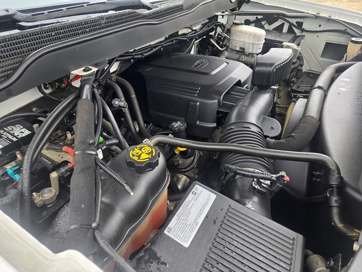 2019-chevrolet-silverado-2500-image-30