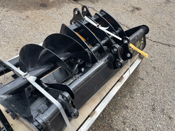 #7036-•-unused-giyi-8-piece-attachment-fit-for-mini-excavators-(o10)-image-12