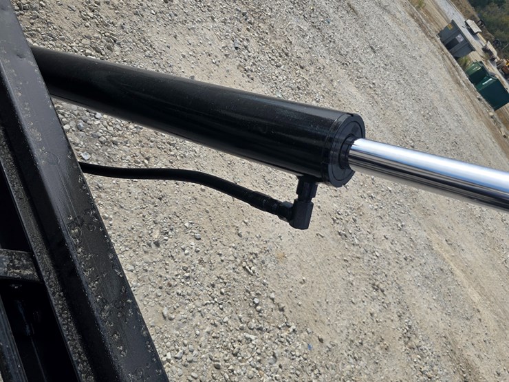 2004-ford-f650-image-81