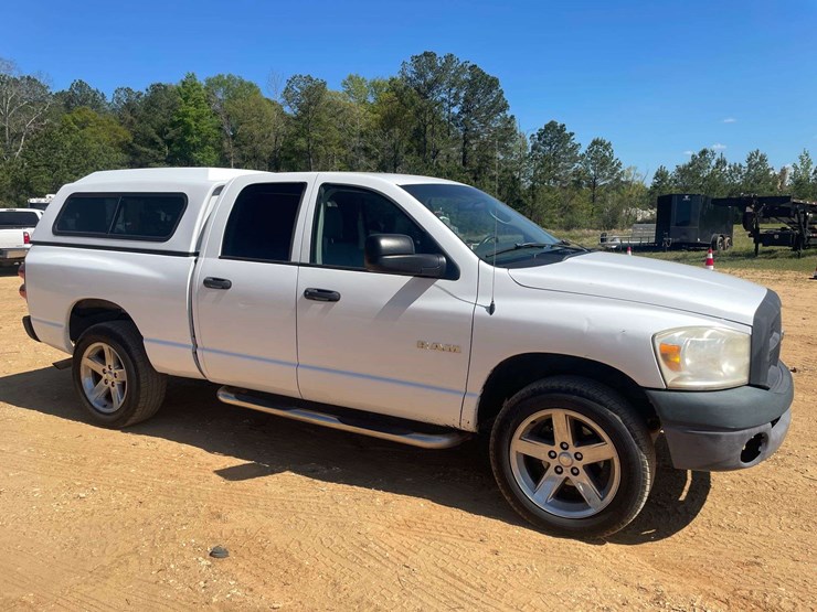 2008-dodge-ram-1500-image-4
