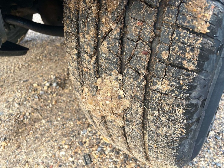 2010-jeep-wrangler-unlimited-sahara-image-20