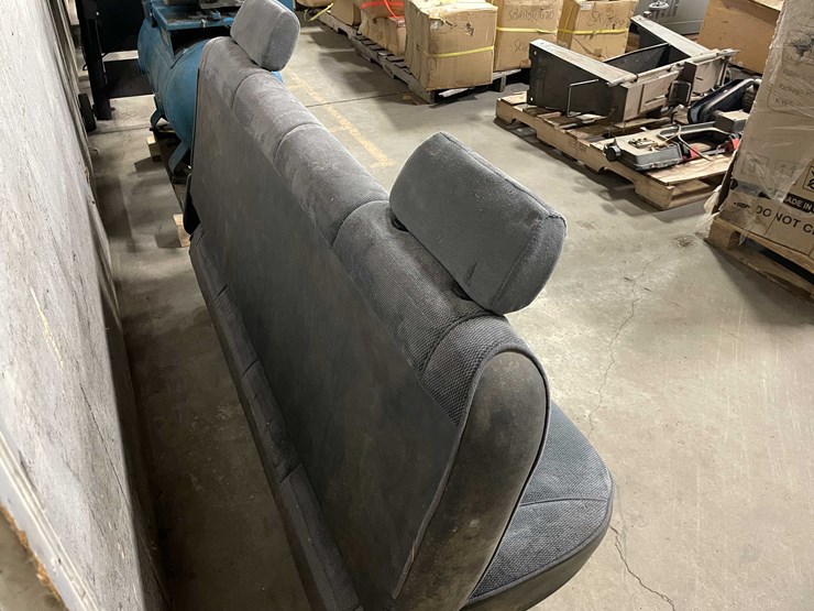 #2486-•-bench-seat-(f)-image-10