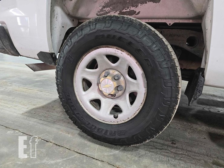 2015-chevrolet-silverado-1500-image-21