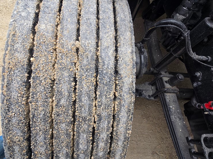 2017-western-star-5700xe-image-53