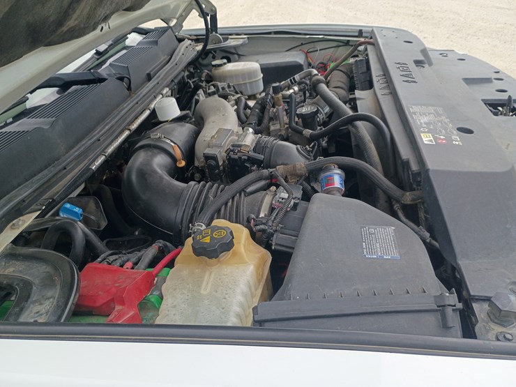 2013-chevrolet-2500-image-20