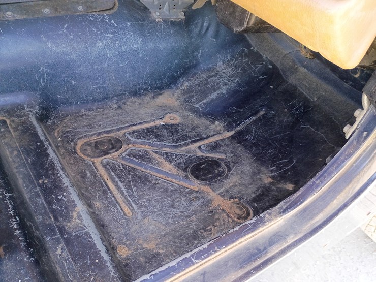 1997-jeep-wrangler-image-39