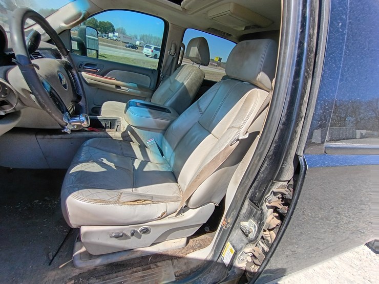 2007-chevrolet-silverado-2500-image-30