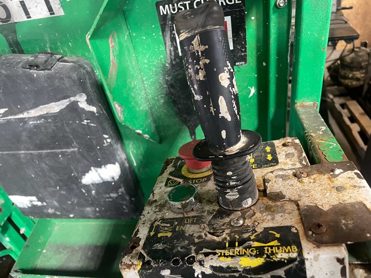 #1465-•-14'-scissor-lift-(e)-image-16