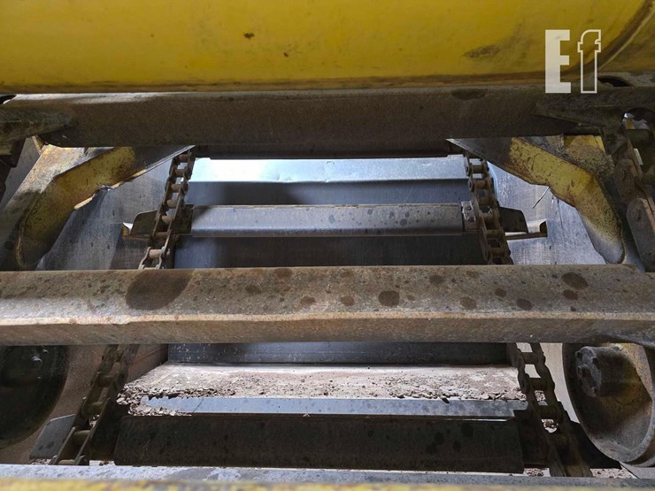 2006-caterpillar-615c-image-16