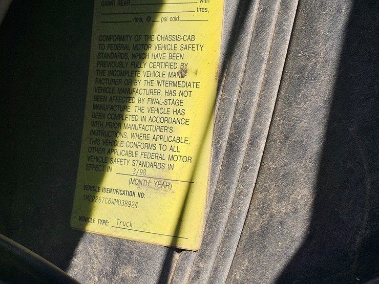 1998-mack-rd688s-image-131