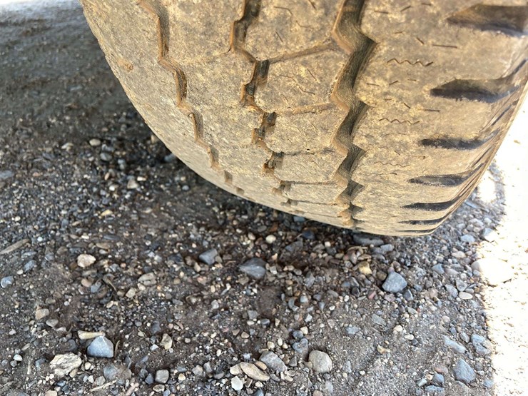 2019-chevrolet-silverado-1500-image-22