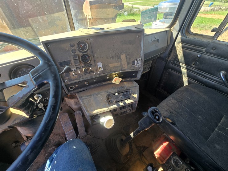 1998-mack-rd688s-image-74