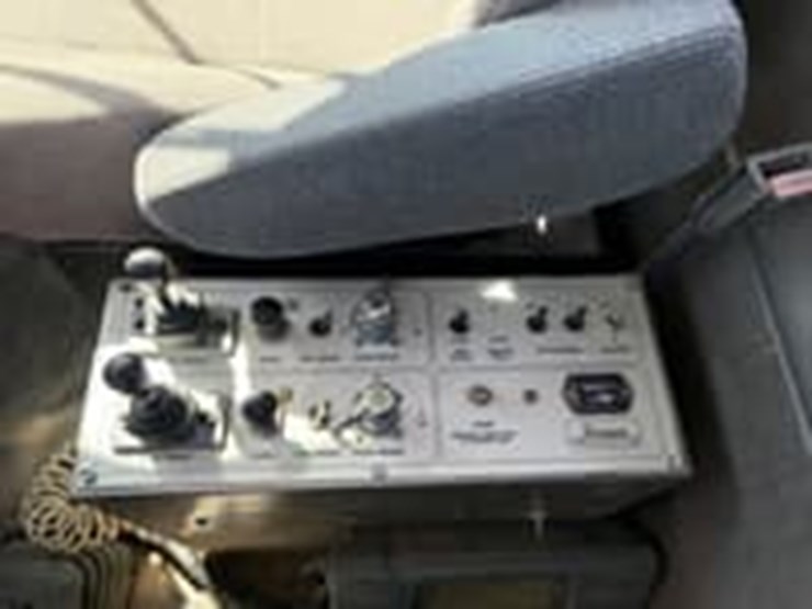 2005-kenworth-c500b-image-14