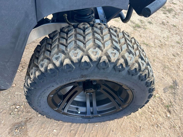 2023-bintelli-6-seater-electric-golf-cart-w/-on-board-charger-(186-miles-showing)-image-35