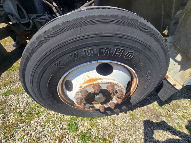 1997-ford-f700-image-76