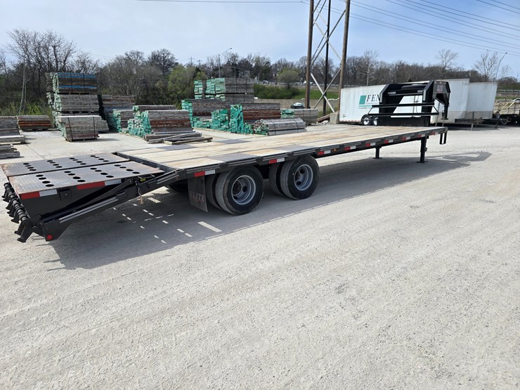 #22629-•-2023-elite-trailers-goosneck-trailer-image-14