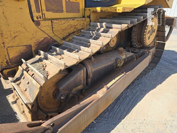 2006-caterpillar-d6r-iii-image-32