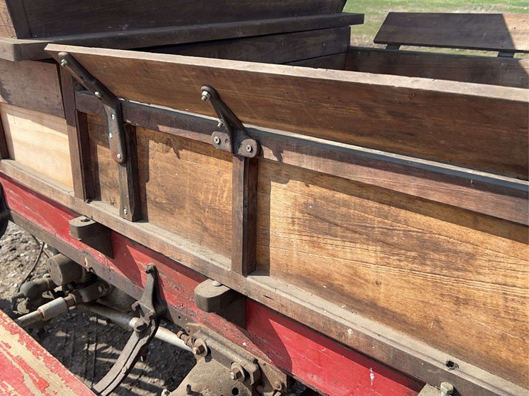 international-highwheeler-image-53