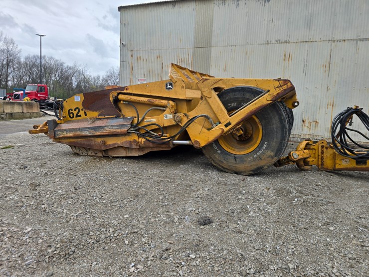 2006-deere-1812c-image-5