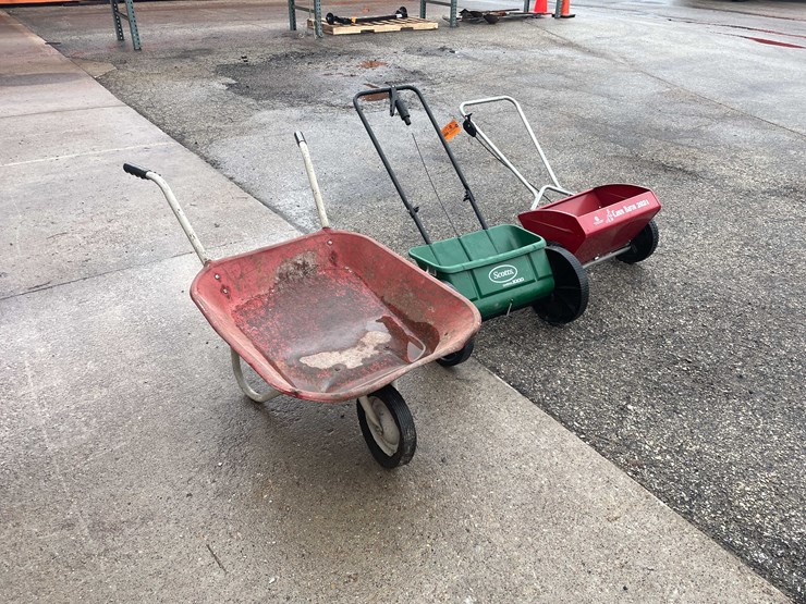 #7021-•-(2)-fertilizer-spreaders-and-wheelbarrow-(o3)-image-2