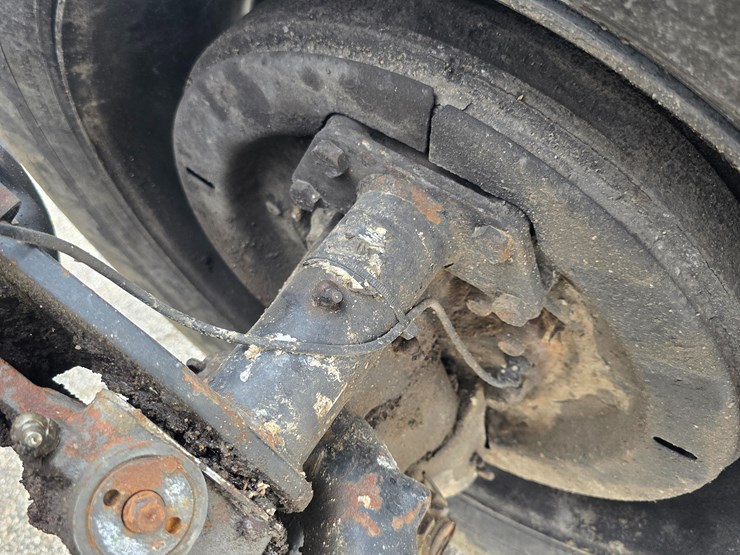 2003-mack-rd688s-image-68