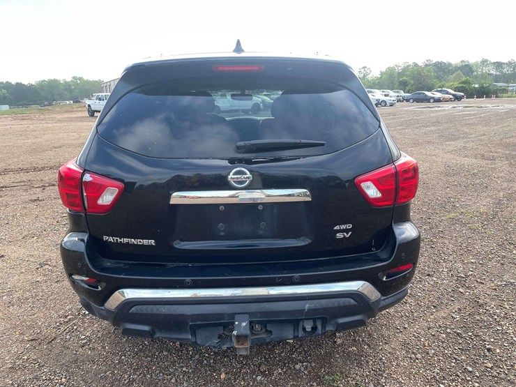 2020-nissan-pathfinder-image-6