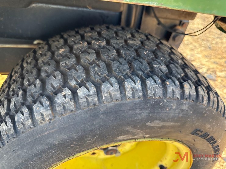 john-deere-318-image-5