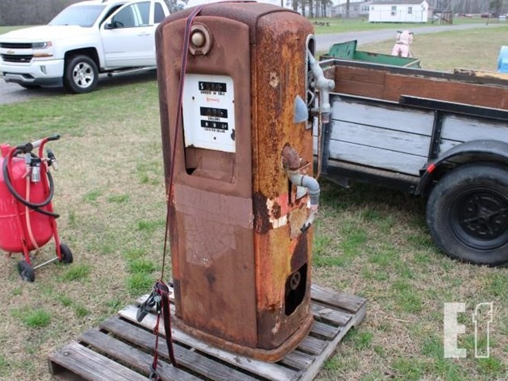 #1111-vintage-bennett-gas-pump-mod-766-has-rust-mi-image-5