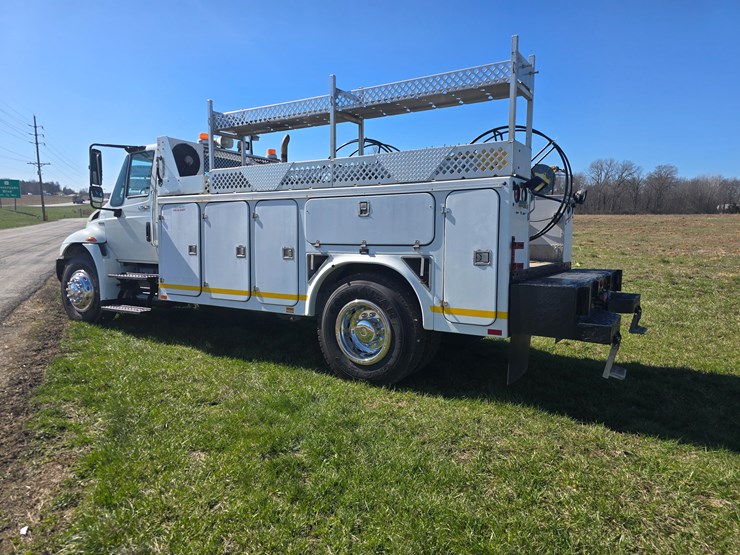 2008-international-durastar-4300-image-8