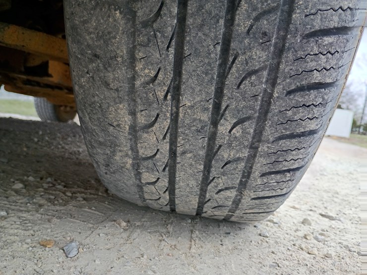 2011-chevrolet-traverse-image-72