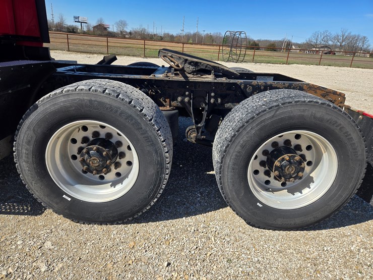 2014-international-prostar-image-77