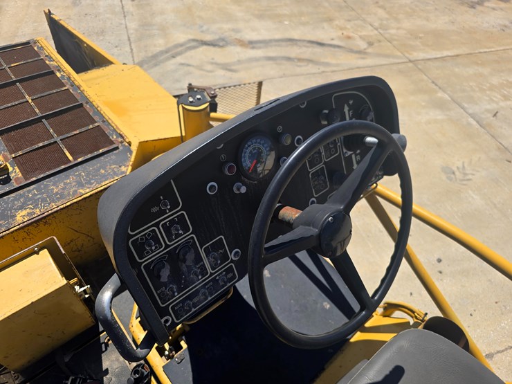 2006-caterpillar-ap-1000d-image-97