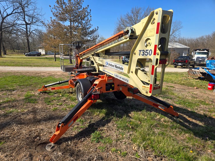 jlg-t350-image-11
