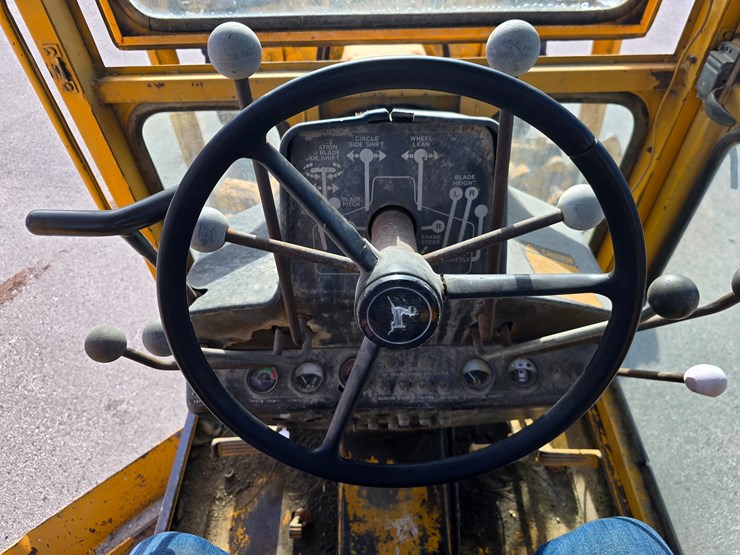 1971-deere-570a-image-81