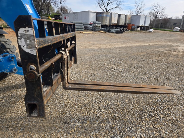 2015-genie-gth1056-image-100