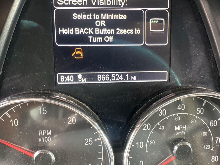 2016-peterbilt-579-image-23