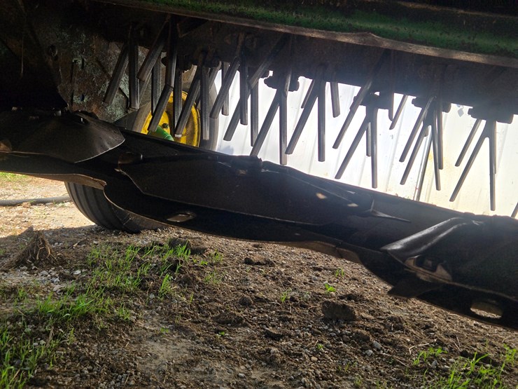 john-deere-630-image-34