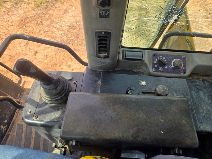 2005-caterpillar-953c-image-55