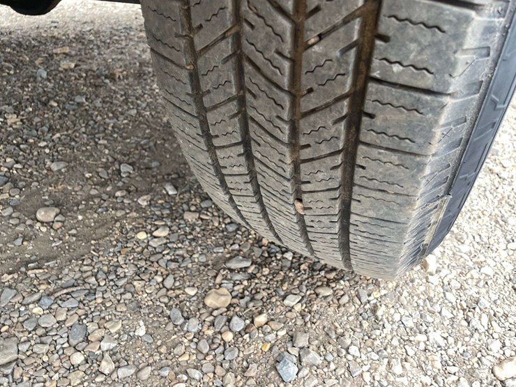 2014-chevrolet-silverado-2500-image-23