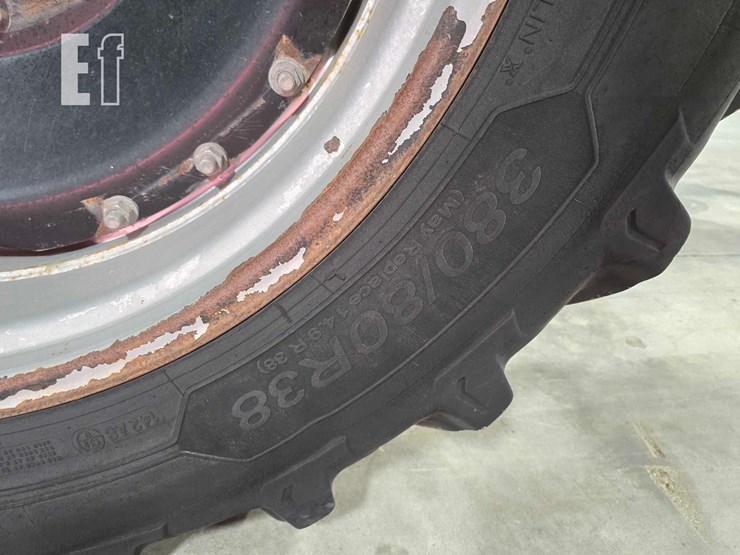 2016-case-ih-magnum-310-cvt-image-29