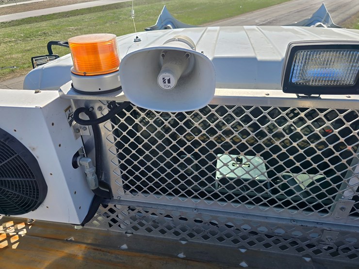 2008-international-durastar-4300-image-76