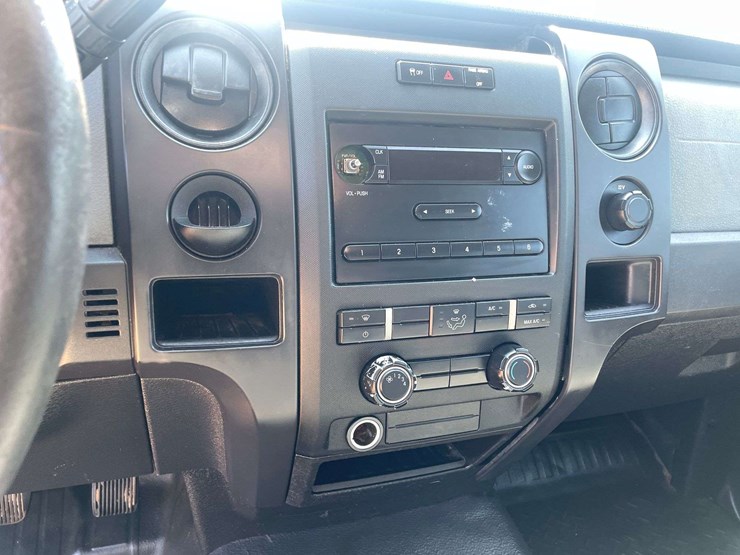 2011-ford-f150-image-13