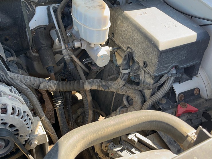 2010-chevrolet-2500-image-28