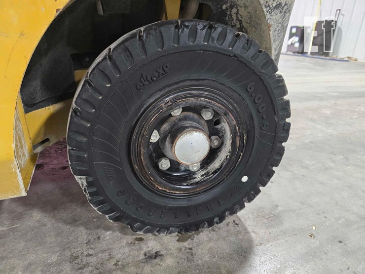 2019-caterpillar-gp25n-image-27