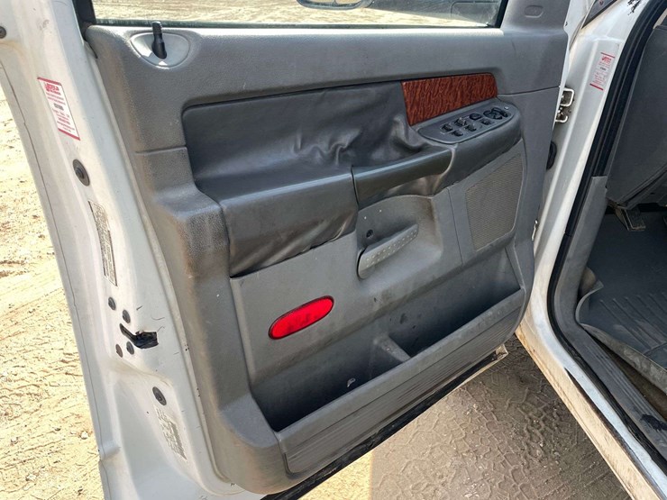 2006-dodge-ram-3500-image-9