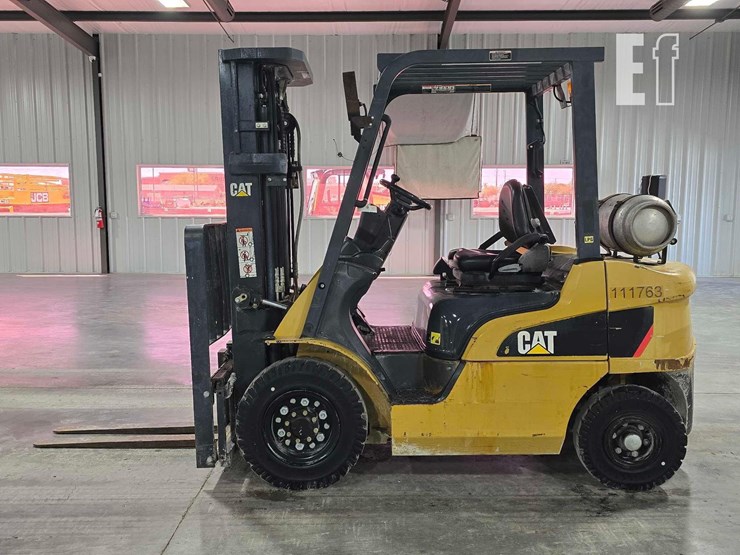 2019-caterpillar-gp25n-image-5